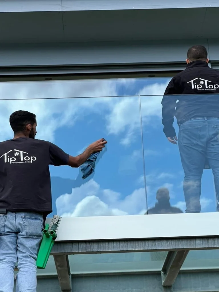 Glas- und Fensterreinigung von TipTop Clean